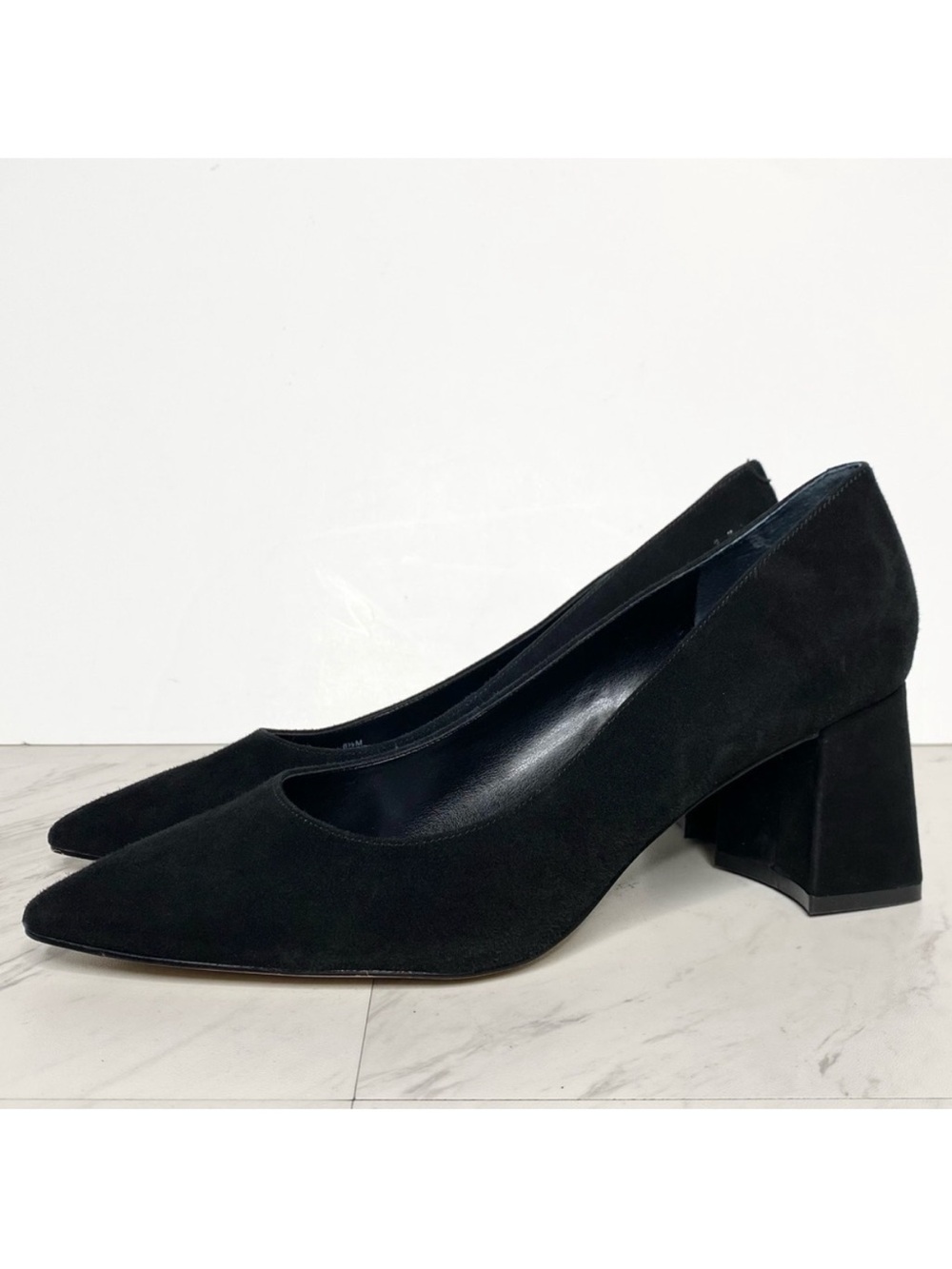 Marc Fisher Yehundi Black Suede Pointy Toe Pump 8 1/2 M